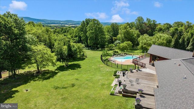 9237 FROSTOWN RD, Middletown, MD 21769