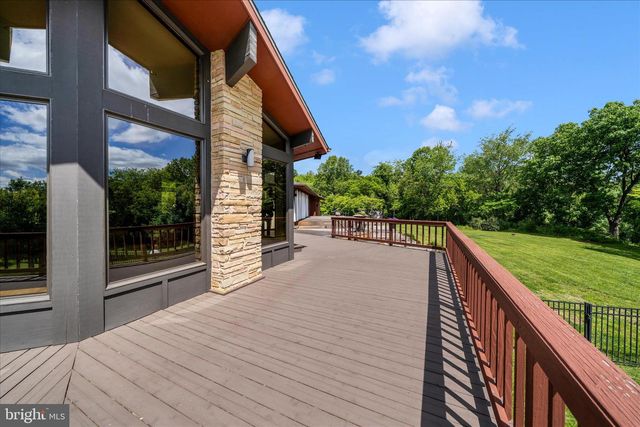 9237 FROSTOWN RD, Middletown, MD 21769