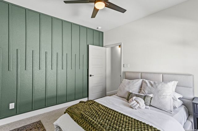 330 Navarro, Boerne, TX 78006