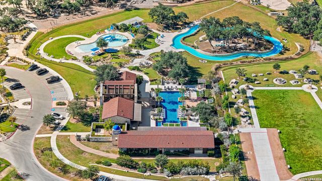 330 Navarro, Boerne, TX 78006