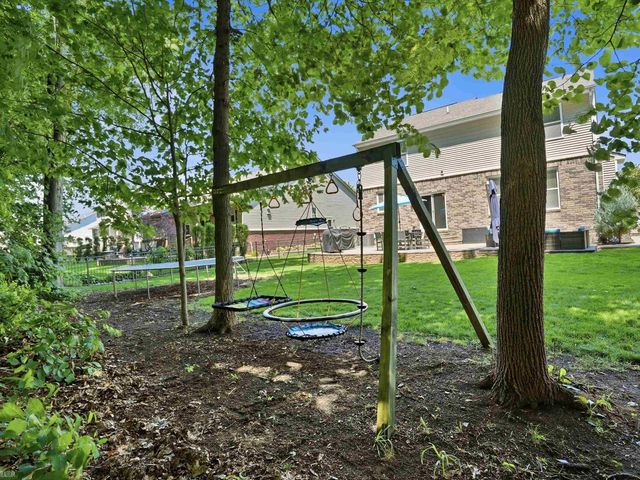 22326 Homestead Drive, Macomb Twp, MI 48044