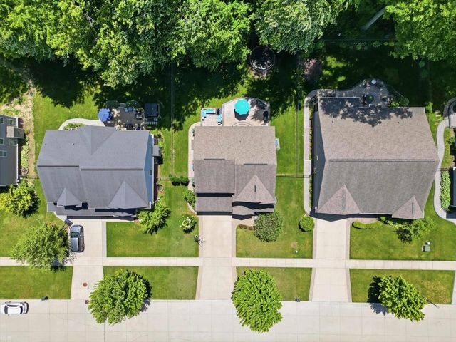 22326 Homestead Drive, Macomb Twp, MI 48044