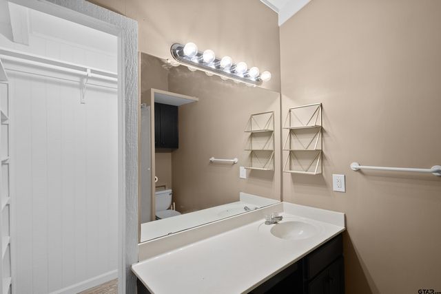 1907 East Lake, Gladewater, TX 75647