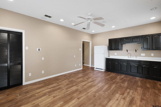 1907 East Lake, Gladewater, TX 75647
