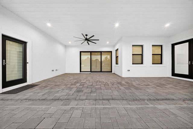 17655 44th Place N, Wellington, FL 33470