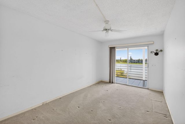4059 Guildford D, Boca Raton, FL 33434