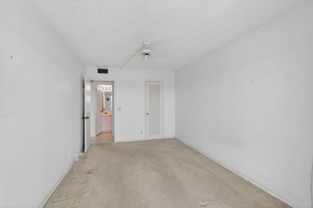 4059 Guildford D, Boca Raton, FL 33434