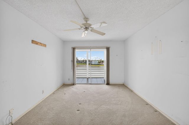 4059 Guildford D, Boca Raton, FL 33434