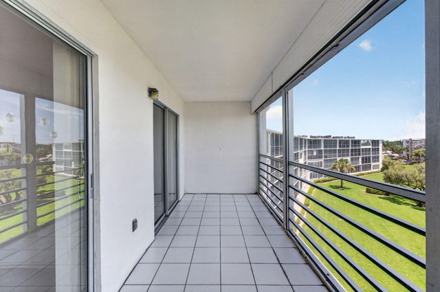 4059 Guildford D, Boca Raton, FL 33434