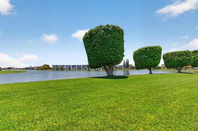 4059 Guildford D, Boca Raton, FL 33434
