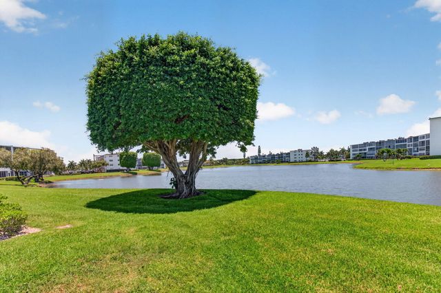 4059 Guildford D, Boca Raton, FL 33434