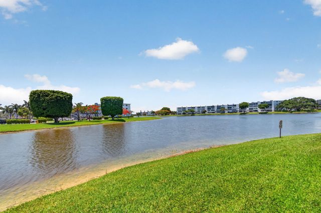 4059 Guildford D, Boca Raton, FL 33434