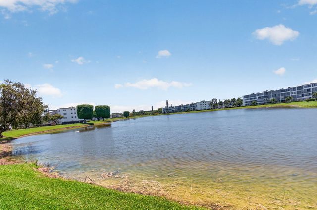 4059 Guildford D, Boca Raton, FL 33434