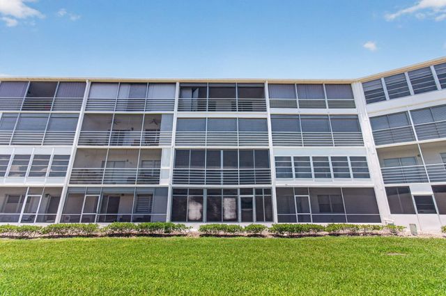 4059 Guildford D, Boca Raton, FL 33434