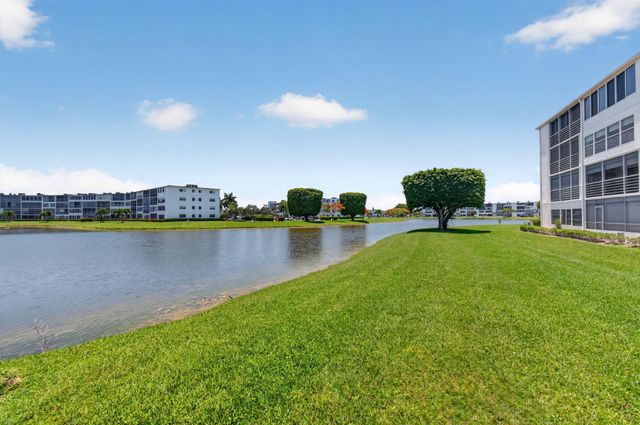4059 Guildford D, Boca Raton, FL 33434