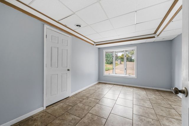 938 Belmont Rd, Clarksville, TN 37040
