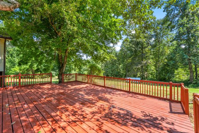 938 Belmont Rd, Clarksville, TN 37040
