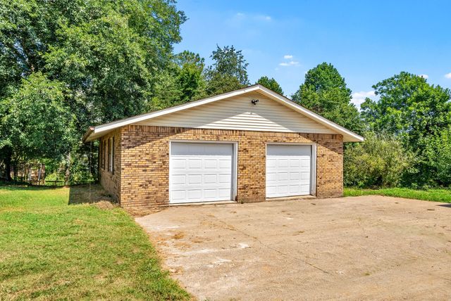 938 Belmont Rd, Clarksville, TN 37040