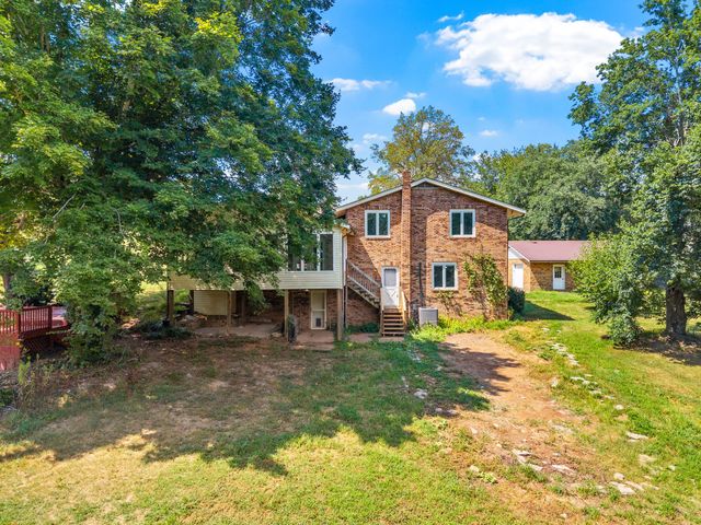 938 Belmont Rd, Clarksville, TN 37040