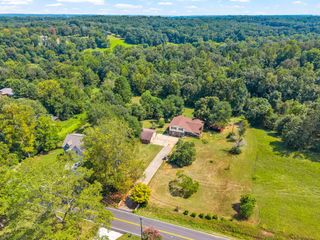 938 Belmont Rd, Clarksville, TN 37040
