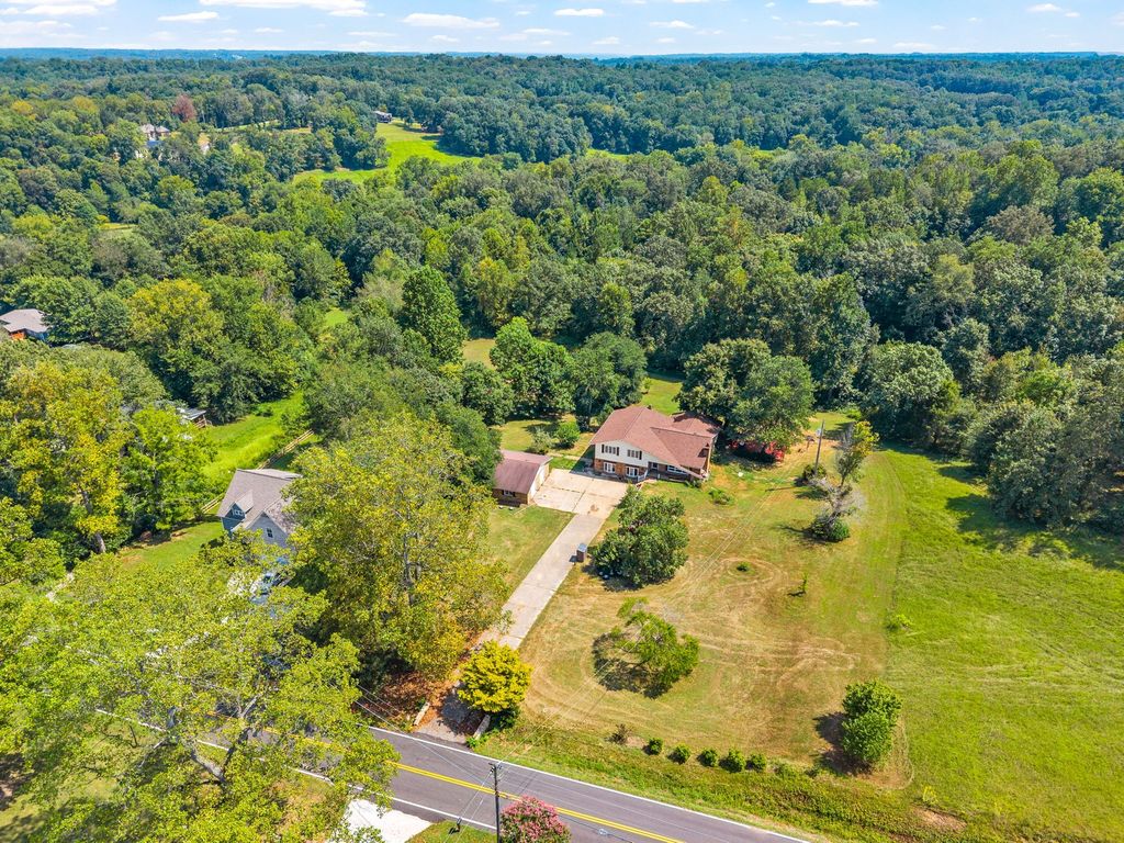 938 Belmont Rd, Clarksville, TN 37040
