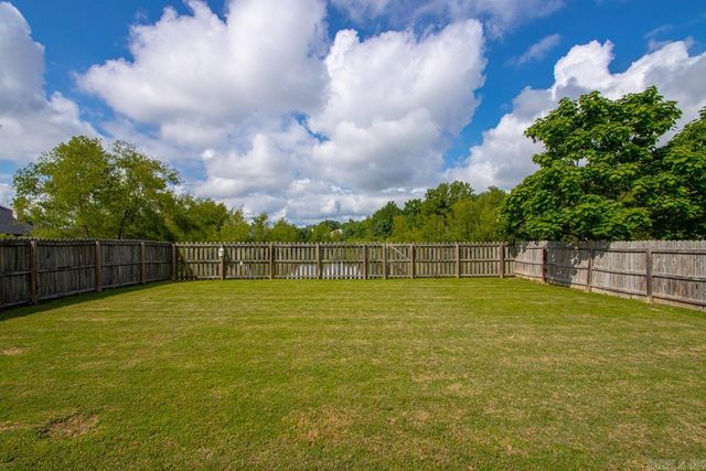 131 VIENNE Place, Maumelle, AR 72113