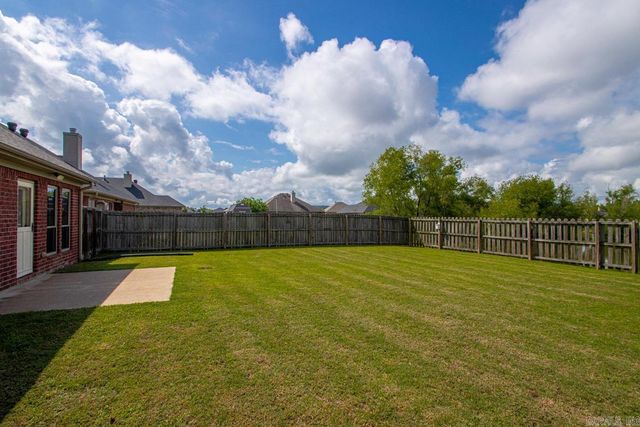 131 VIENNE Place, Maumelle, AR 72113