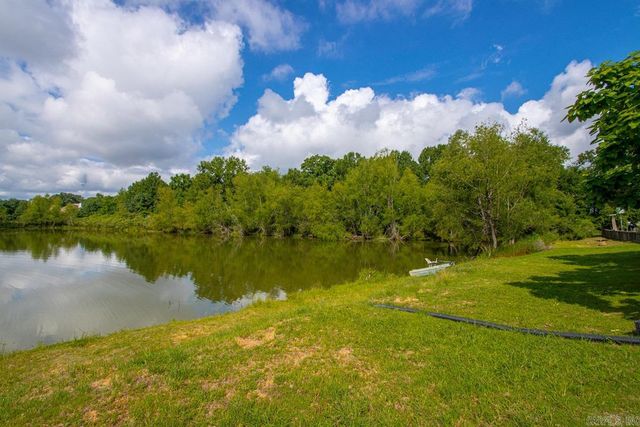 131 VIENNE Place, Maumelle, AR 72113
