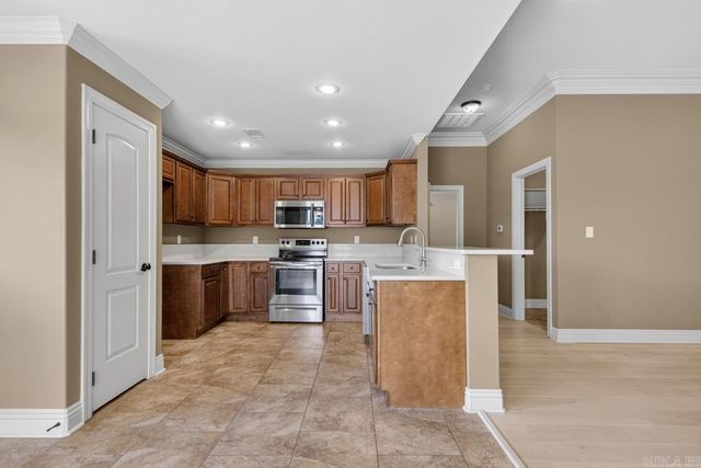 131 VIENNE Place, Maumelle, AR 72113