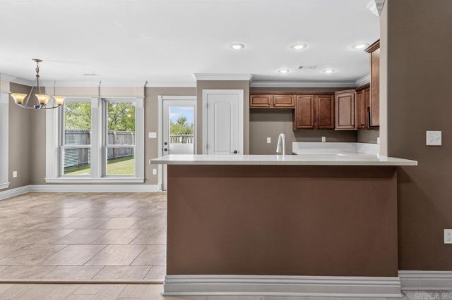 131 VIENNE Place, Maumelle, AR 72113