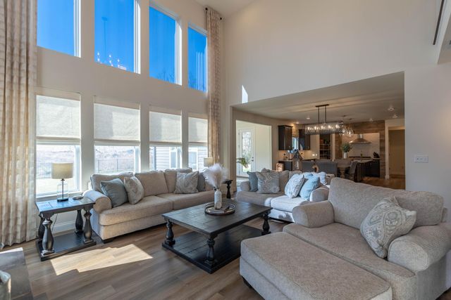 6380 GATEWAY ARCH WAY, Ashland, MO 65010