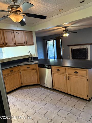 4893 E NORTHFORD Place E, Jacksonville, FL 32257