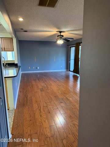 4893 E NORTHFORD Place E, Jacksonville, FL 32257