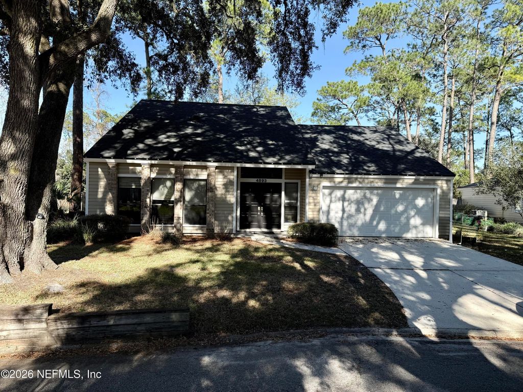 4893 E NORTHFORD Place E, Jacksonville, FL 32257