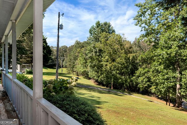 303 Jennys Cove Road, Cleveland, GA 30528