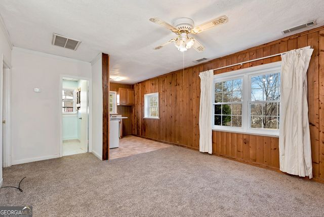 303 Jennys Cove Road, Cleveland, GA 30528