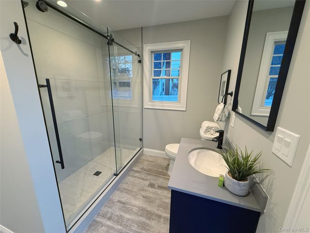 3 Narkin Court, Hicksville, NY 11801