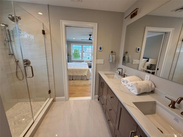 3 Narkin Court, Hicksville, NY 11801