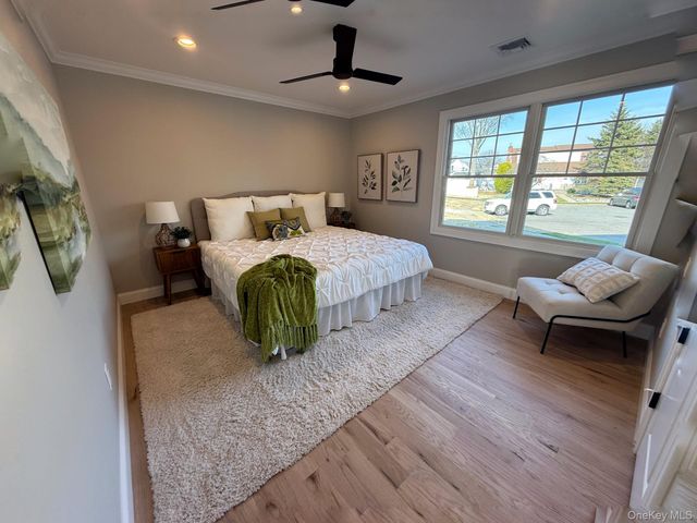 3 Narkin Court, Hicksville, NY 11801