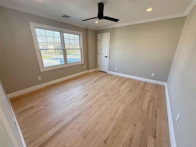 3 Narkin Court, Hicksville, NY 11801