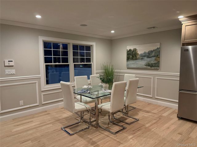 3 Narkin Court, Hicksville, NY 11801