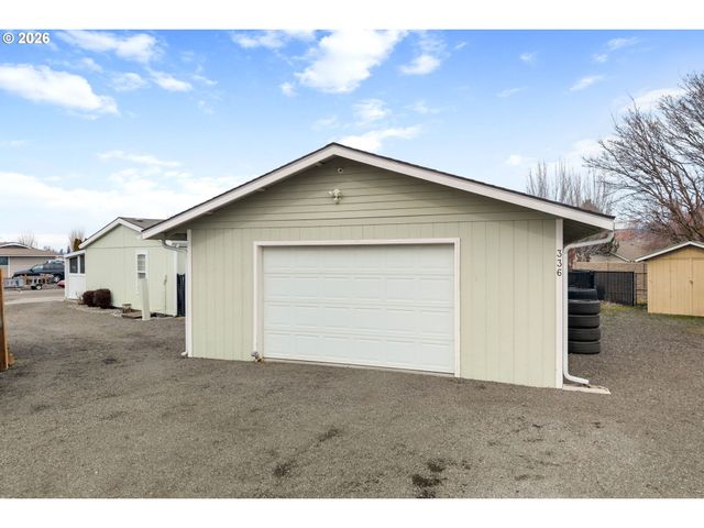 336 12TH STREET Ct, Goldendale, WA 98620