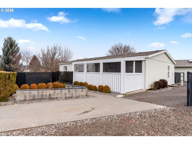 336 12TH STREET Ct, Goldendale, WA 98620