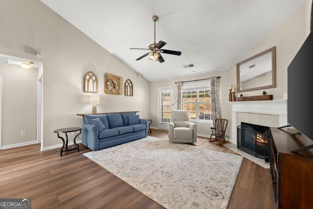 1360 Platinum Drive, Hoschton, GA 30548