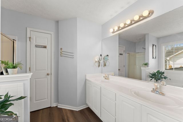 1360 Platinum Drive, Hoschton, GA 30548