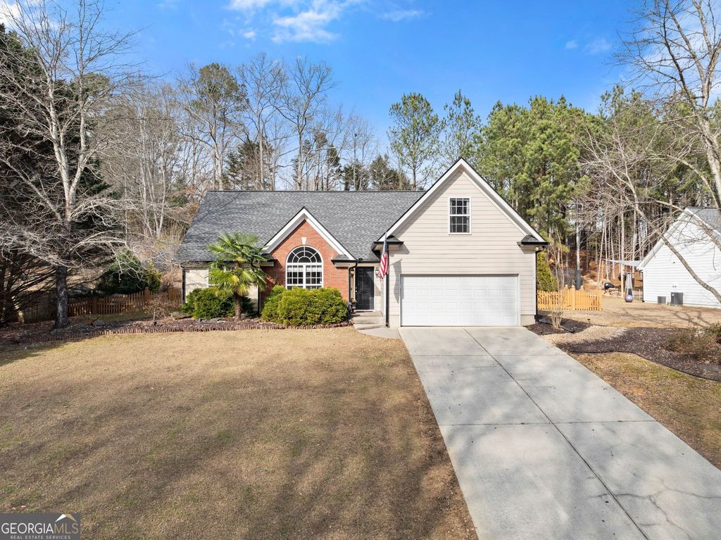 1360 Platinum Drive, Hoschton, GA 30548