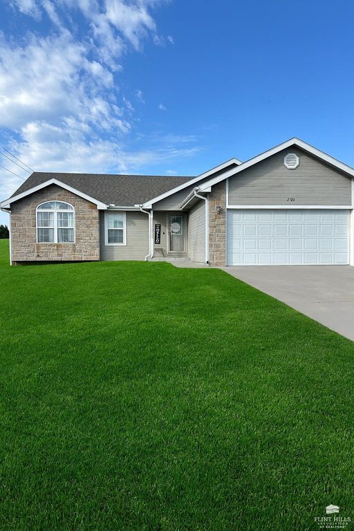 2720 Sage Court, Junction City, KS 66441