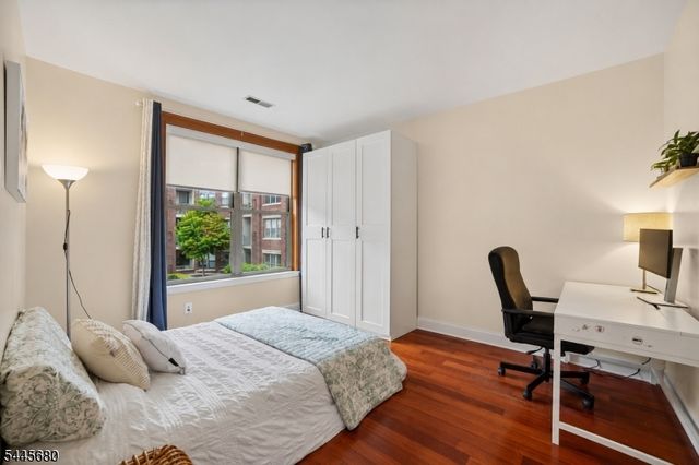 24 Ave At Port Imperial 215, West New York Town, NJ 07093