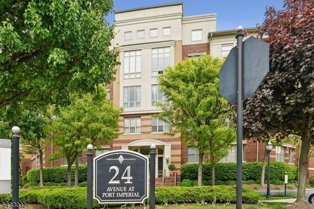 24 Ave At Port Imperial 215, West New York Town, NJ 07093