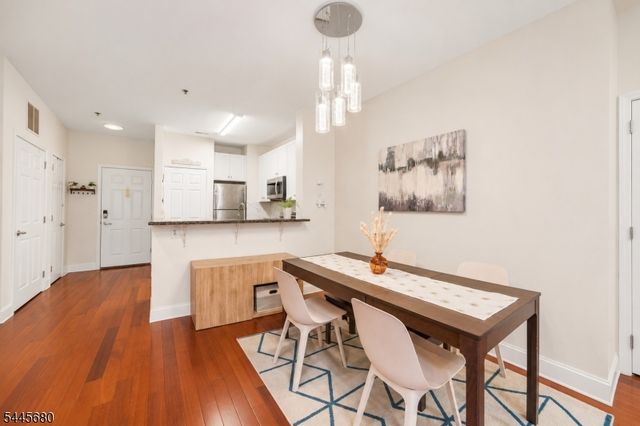 24 Ave At Port Imperial 215, West New York Town, NJ 07093